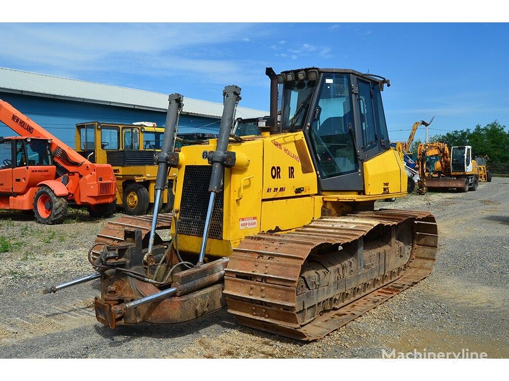 bulldozer New Holland D150