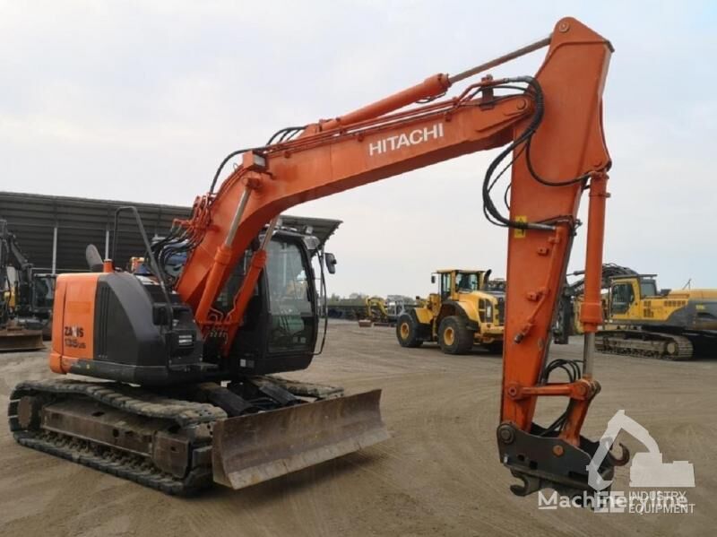 pelle sur chenilles Hitachi ZX 135 US-5