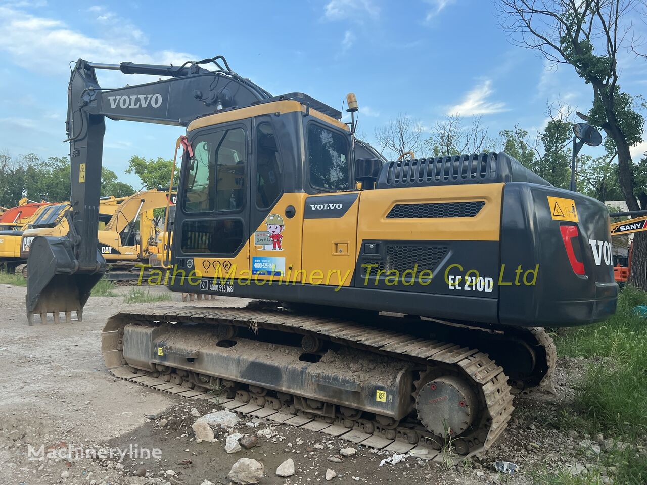 pelle sur chenilles Volvo EC210D